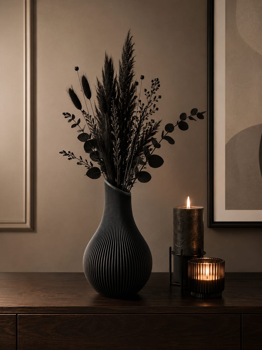 Gerippte Vase – modern